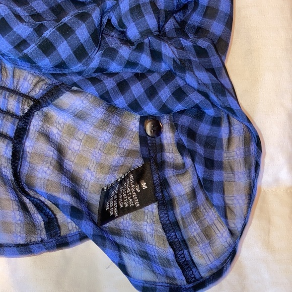 Sheer crop plaid blouse - Picture 4 of 7